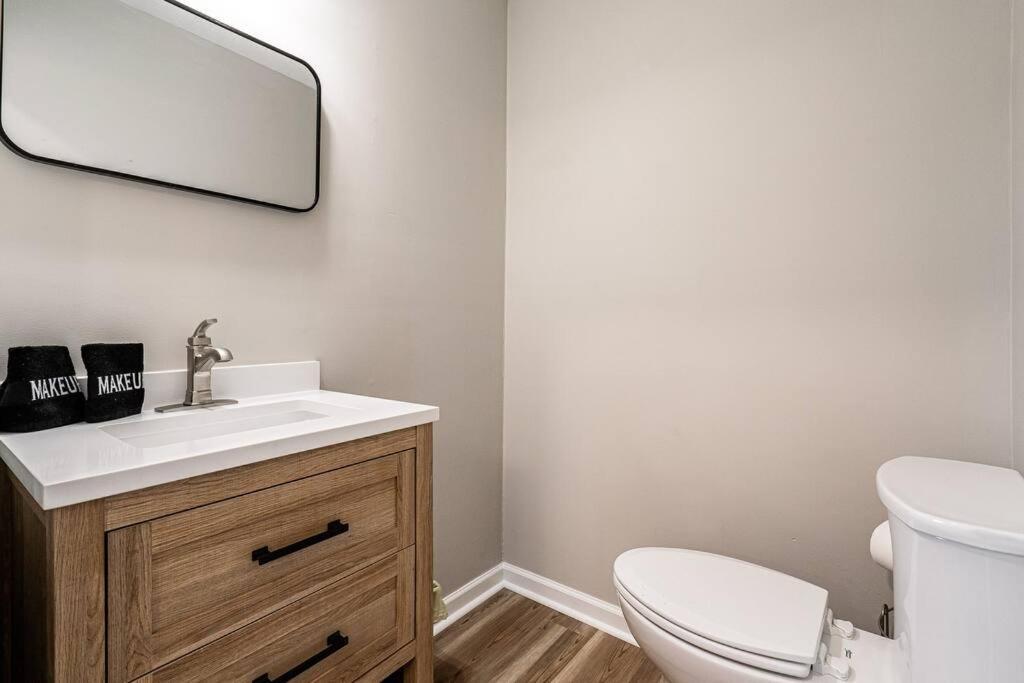 Essential Escape Villa Radcliff ภายนอก รูปภาพ