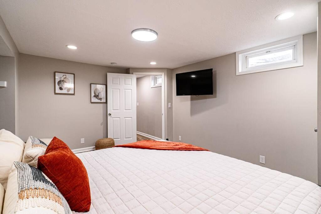 Essential Escape Villa Radcliff ภายนอก รูปภาพ